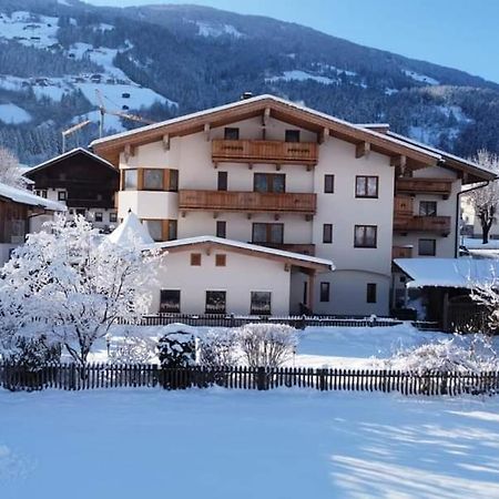 Landhaus Alpenherz Aschau Im Zillertal Екстер'єр фото