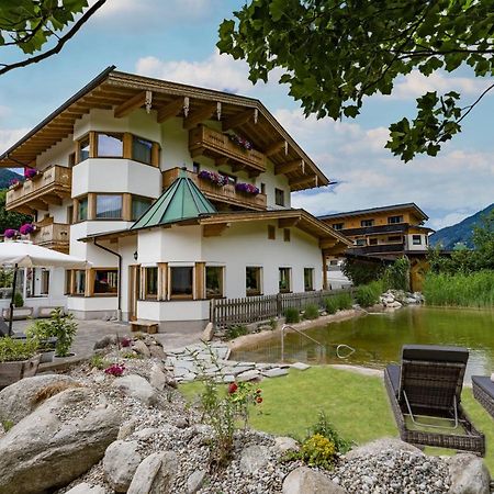 Landhaus Alpenherz Aschau Im Zillertal Екстер'єр фото