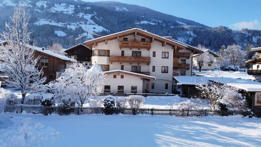 Landhaus Alpenherz Aschau Im Zillertal Екстер'єр фото