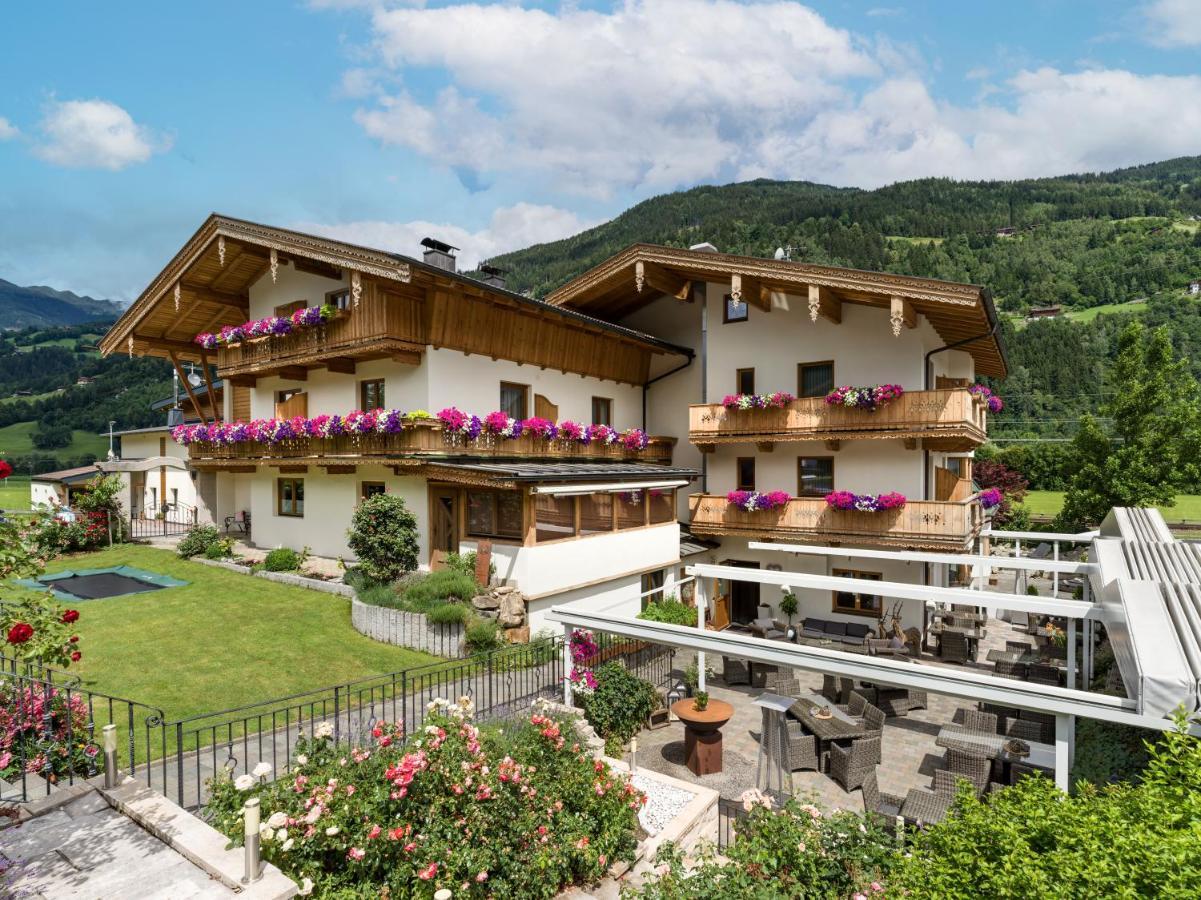 Landhaus Alpenherz Aschau Im Zillertal Екстер'єр фото